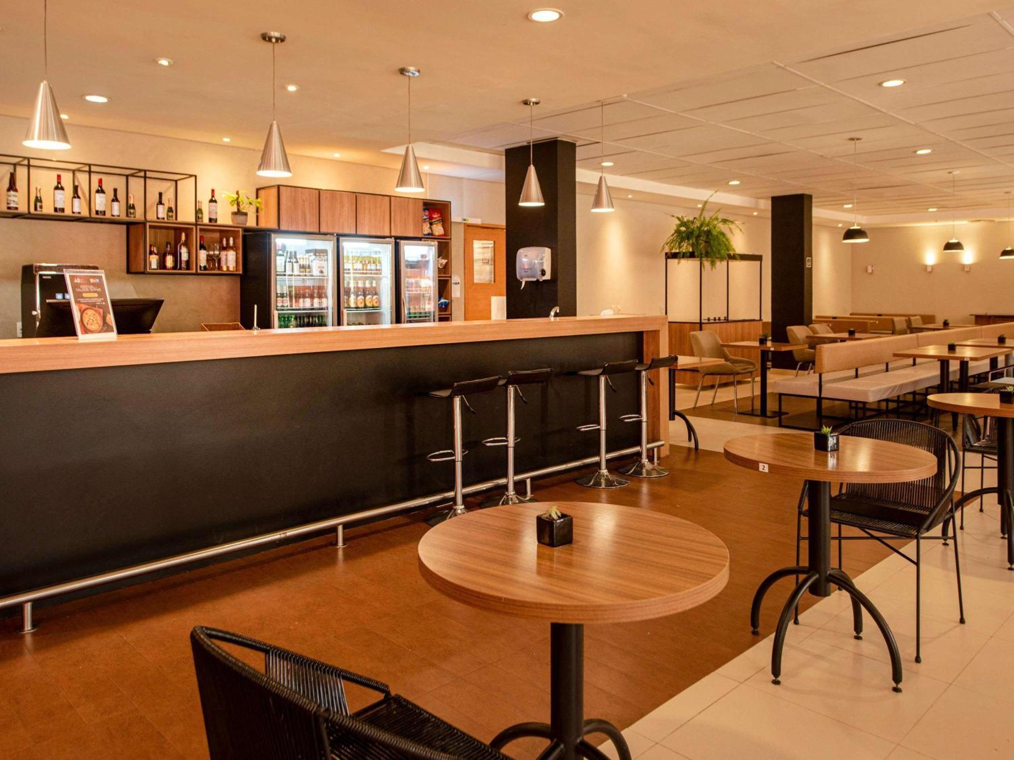Hotel Ibis Betim Extérieur photo